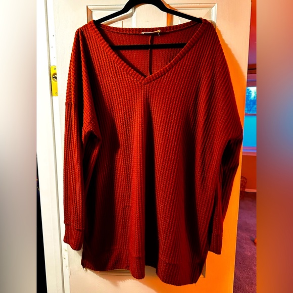 Chic Soul Rust Waffle Weave Top - Picture 2 of 4